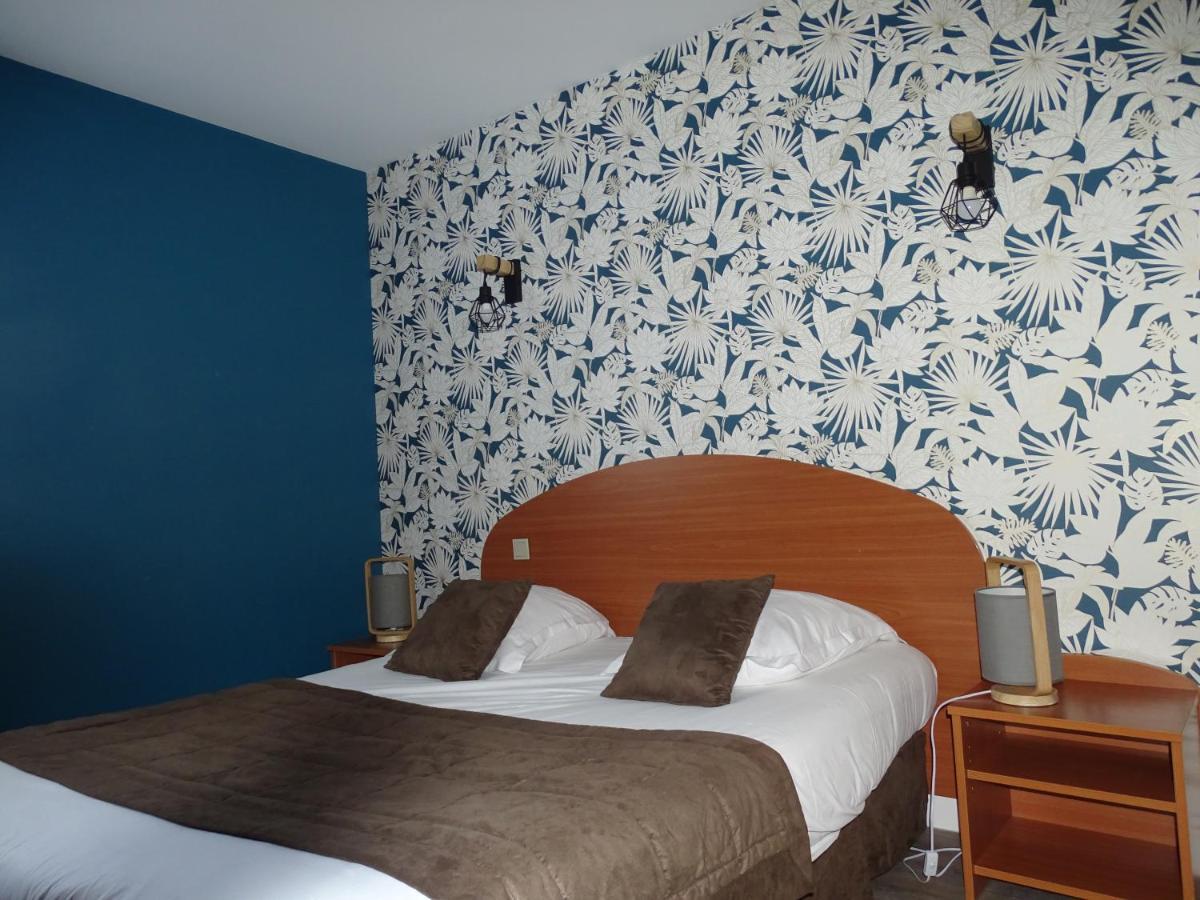 ברסויר Logis Hotel Les 3 Marchands מראה חיצוני תמונה