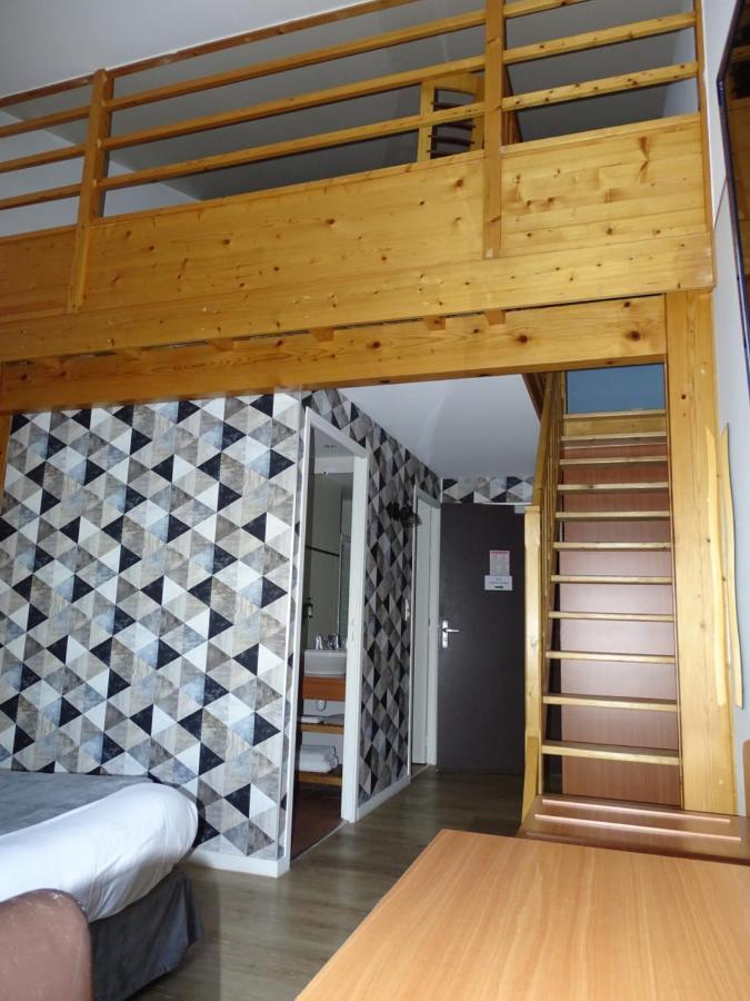 ברסויר Logis Hotel Les 3 Marchands מראה חיצוני תמונה