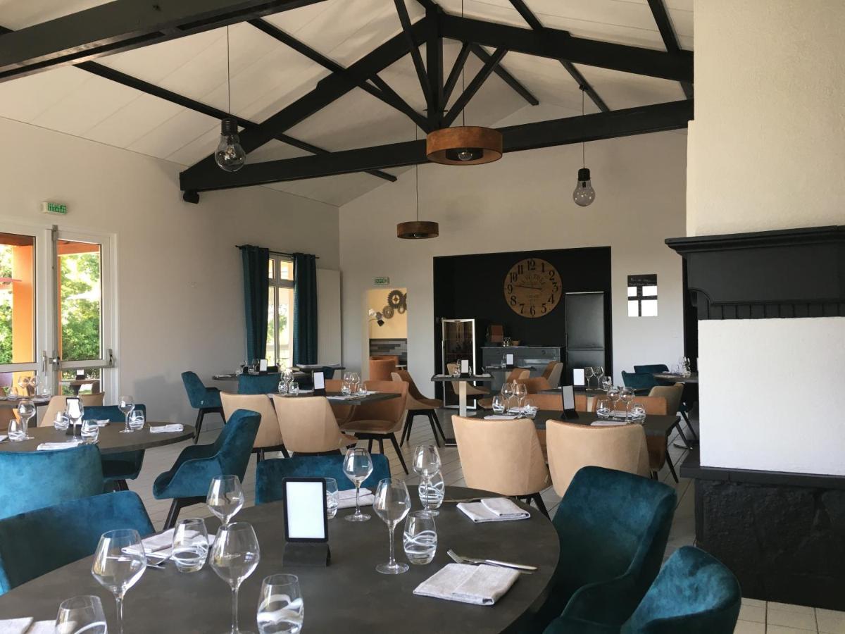 ברסויר Logis Hotel Les 3 Marchands מראה חיצוני תמונה
